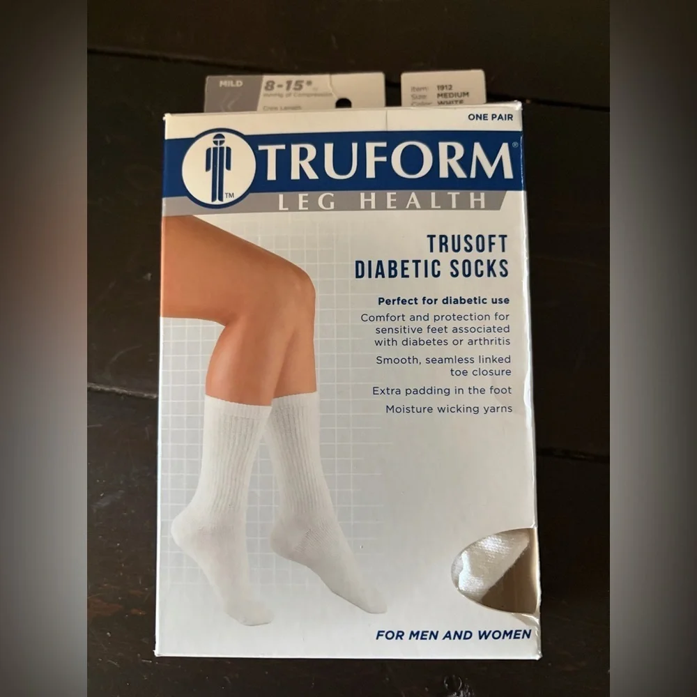 TRUFORM Diabetic Socks White Mild Medium One Pair for Men & Women